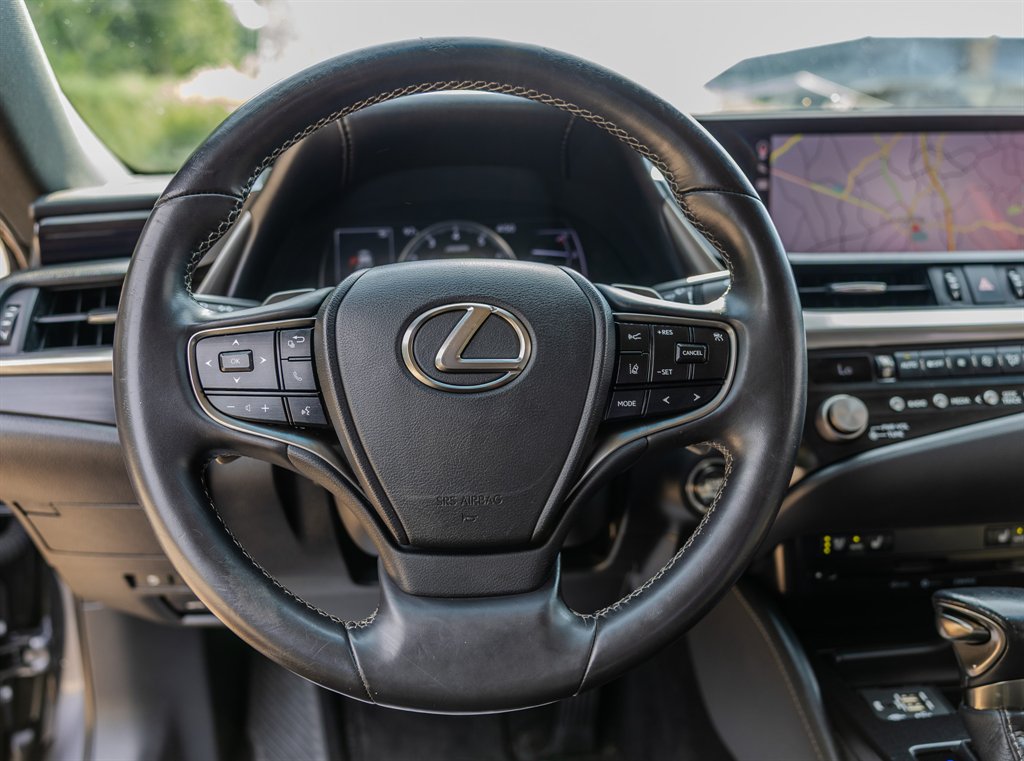 2021 Lexus ES - $31,488