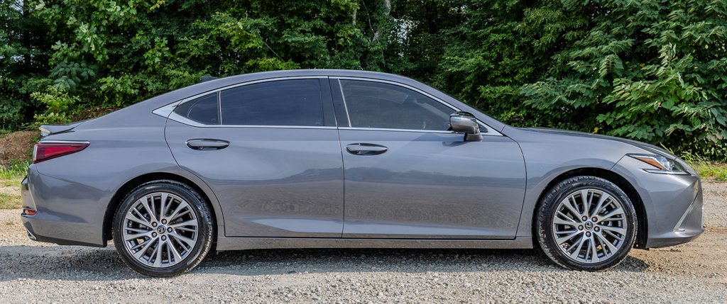 2021 Lexus ES - $31,488