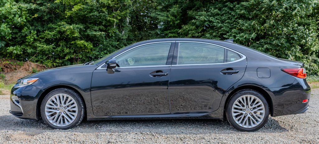 2018 Lexus ES - $20,845