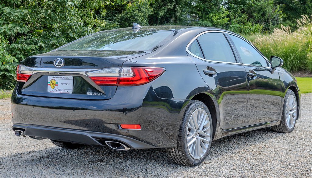2018 Lexus ES - $20,845