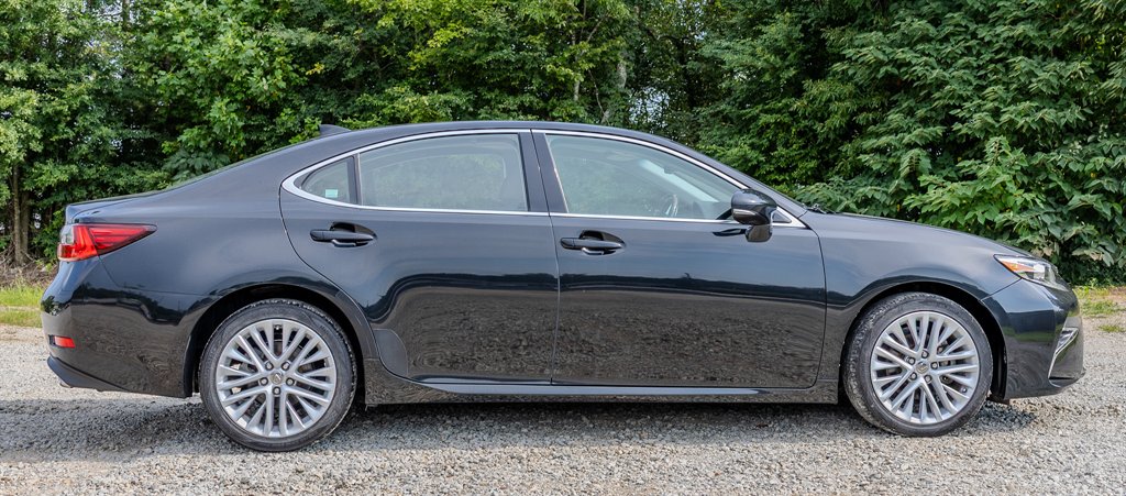 2018 Lexus ES - $20,845