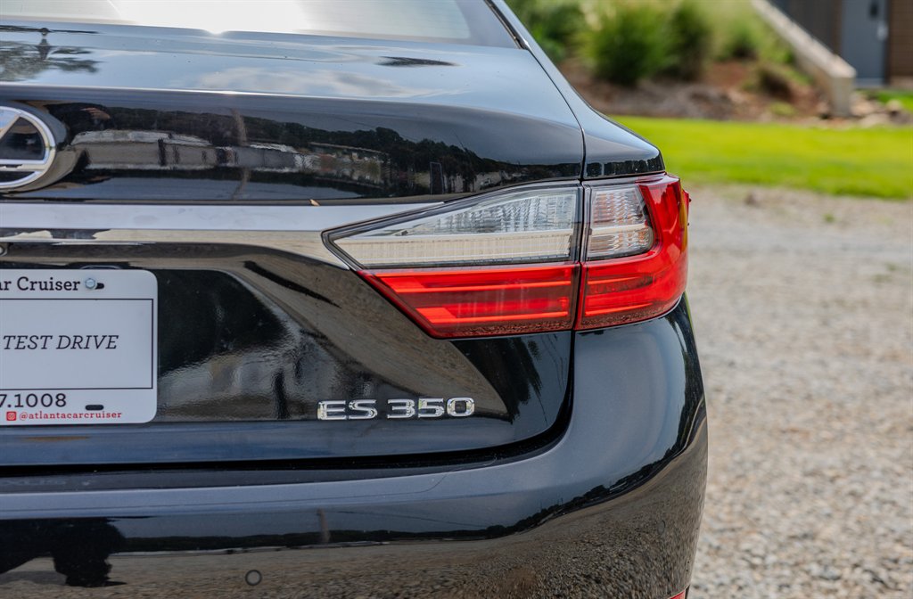 2018 Lexus ES - $20,845
