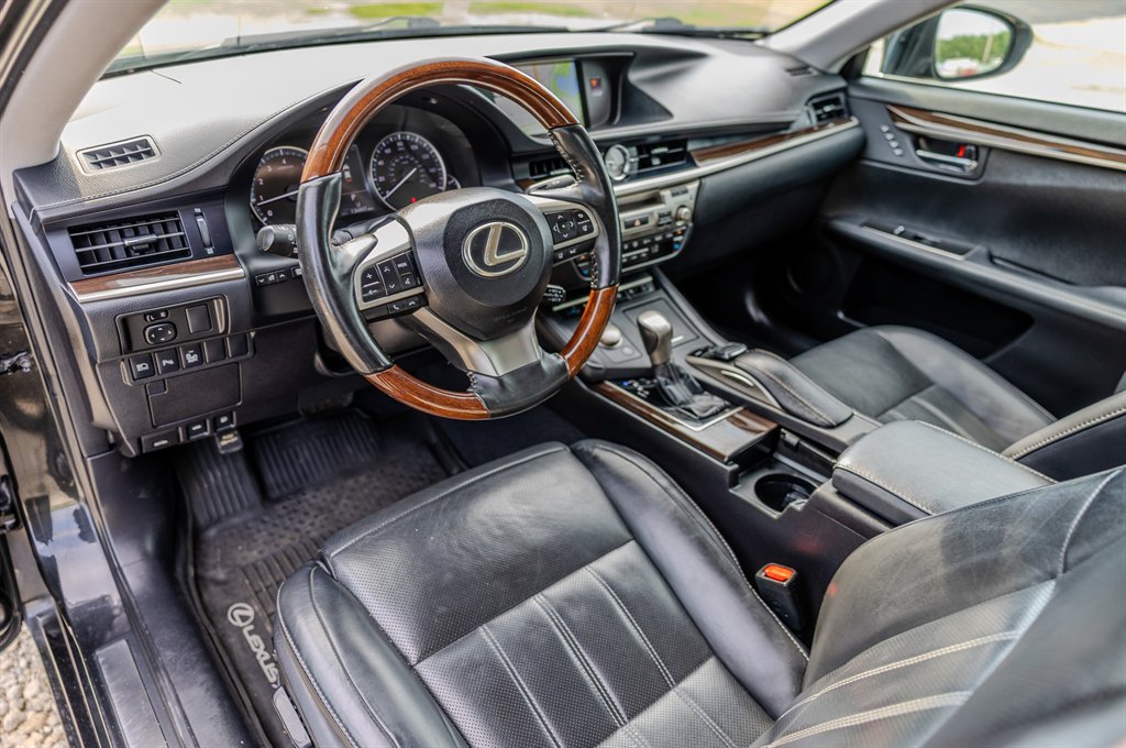 2018 Lexus ES - $20,845