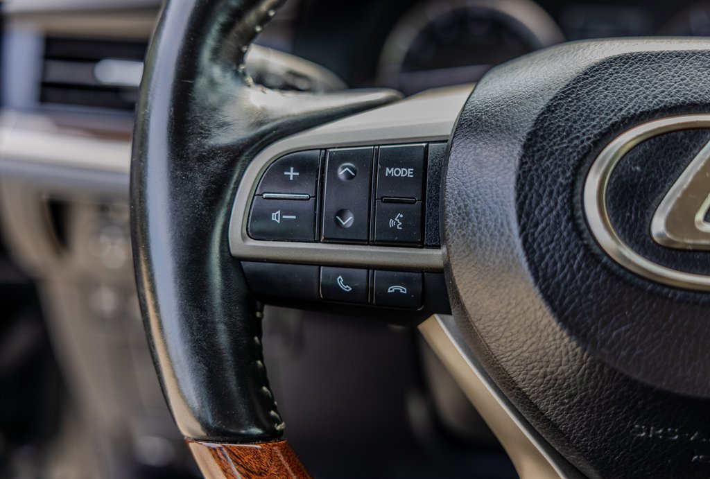 2018 Lexus ES - $20,845