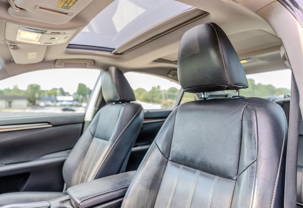 2018 Lexus ES - $20,845