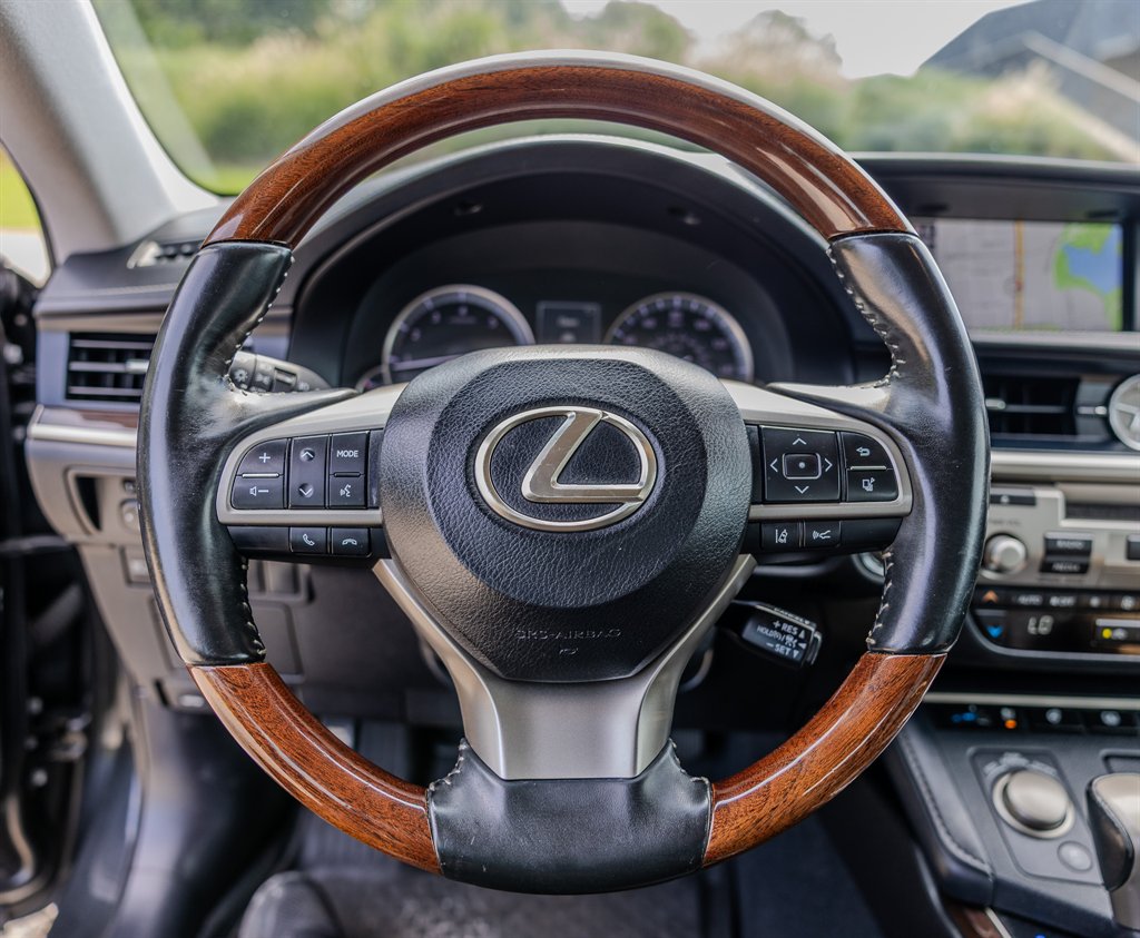2018 Lexus ES - $20,845
