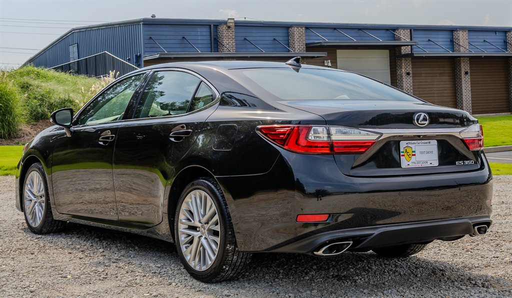 2018 Lexus ES - $20,845