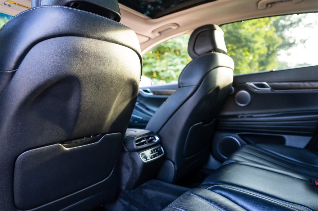 2021 Genesis G80 - $28,895