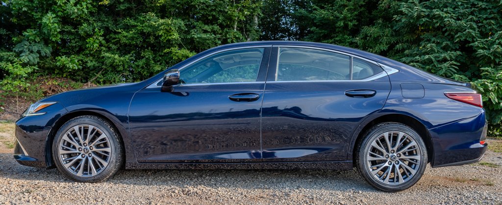 2019 Lexus ES - $19,950