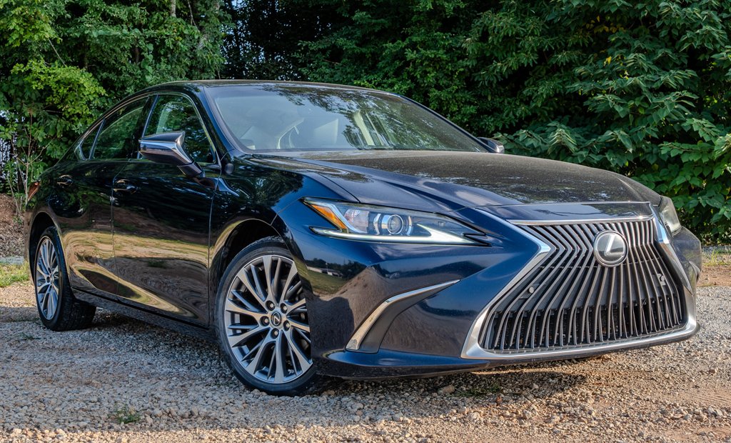 2019 Lexus ES - $19,950
