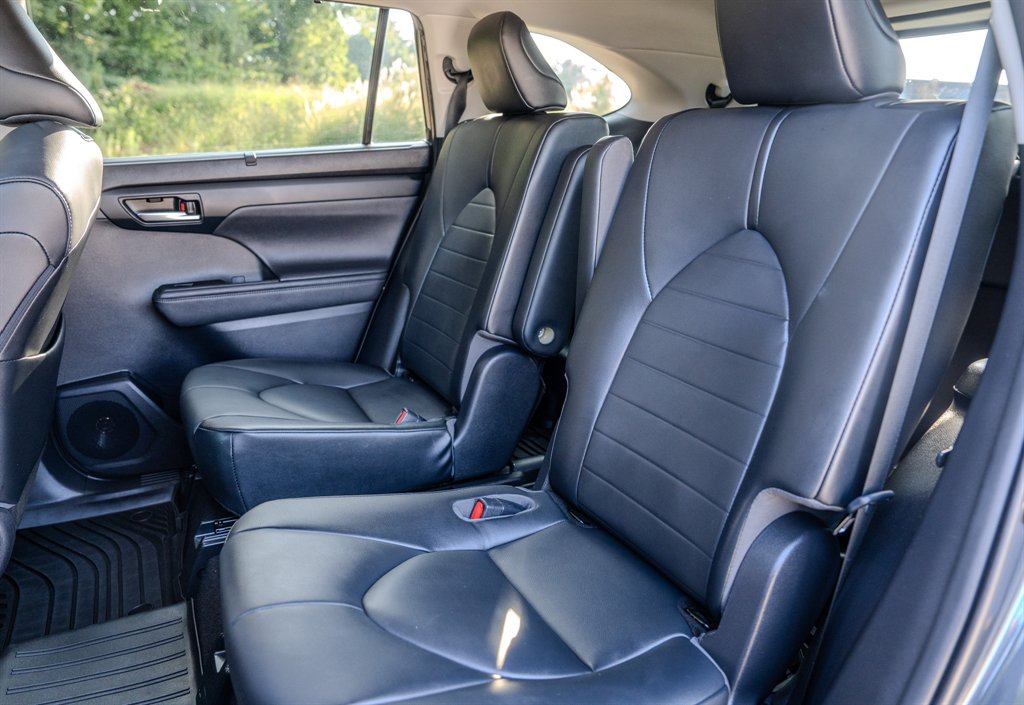 2020 Toyota Highlander - $35,605