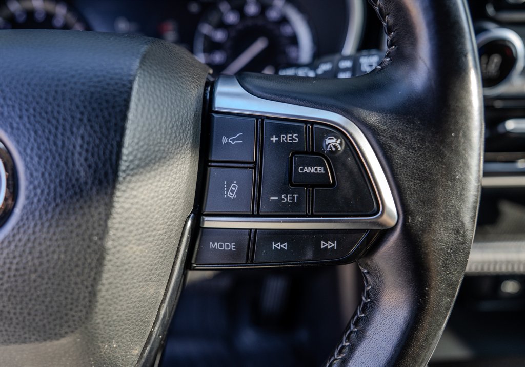 2020 Toyota Highlander - $35,605