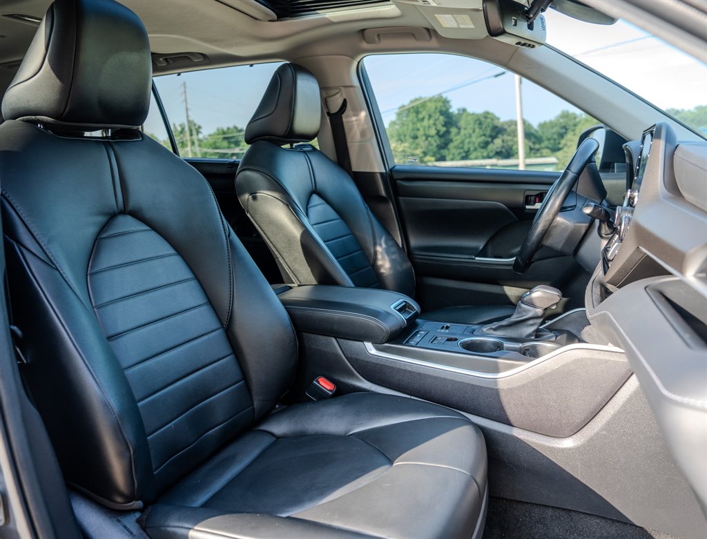 2020 Toyota Highlander - $35,605