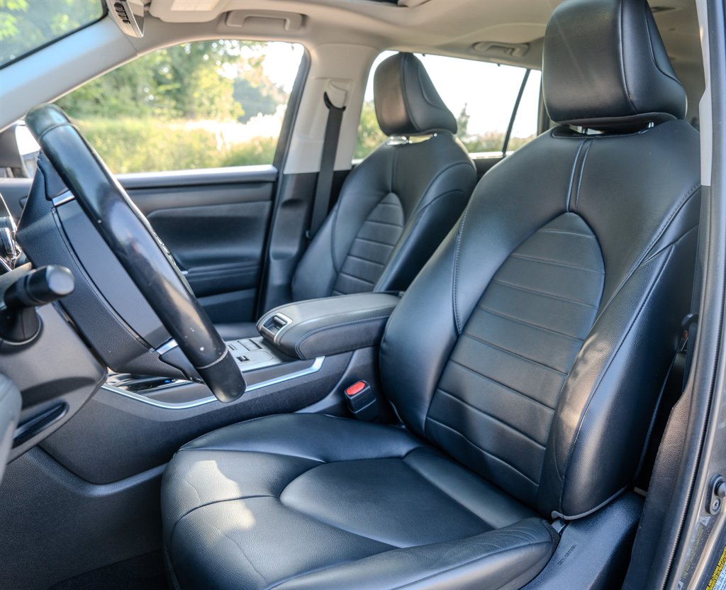 2020 Toyota Highlander - $35,605