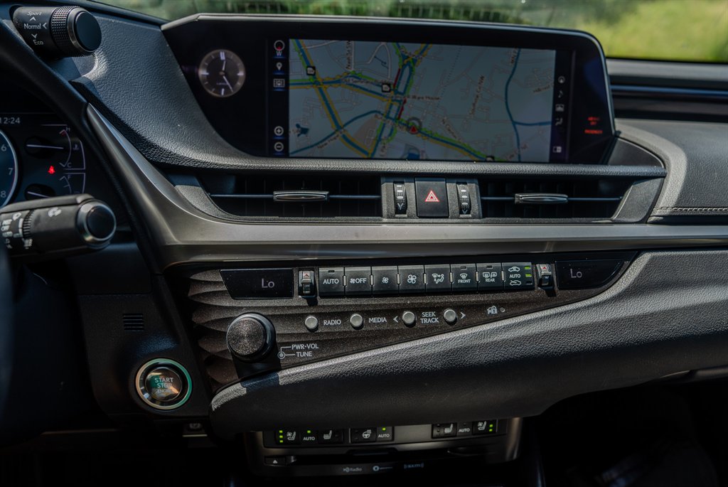 2019 Lexus ES - $22,825