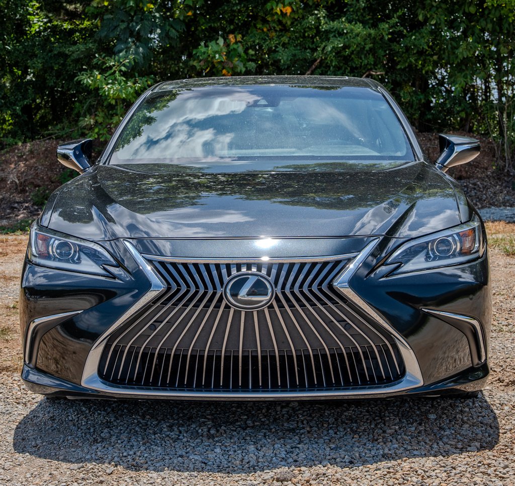 2019 Lexus ES - $22,825