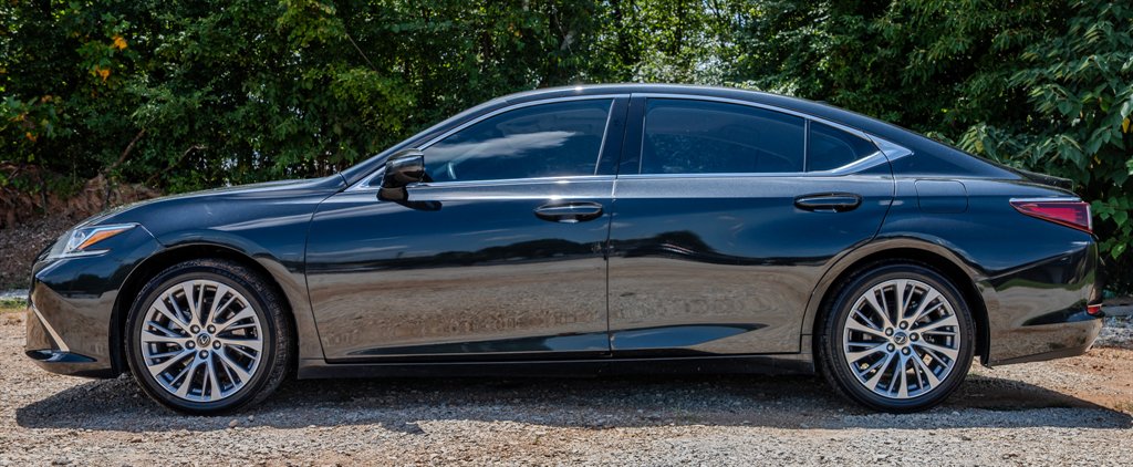2019 Lexus ES - $22,825