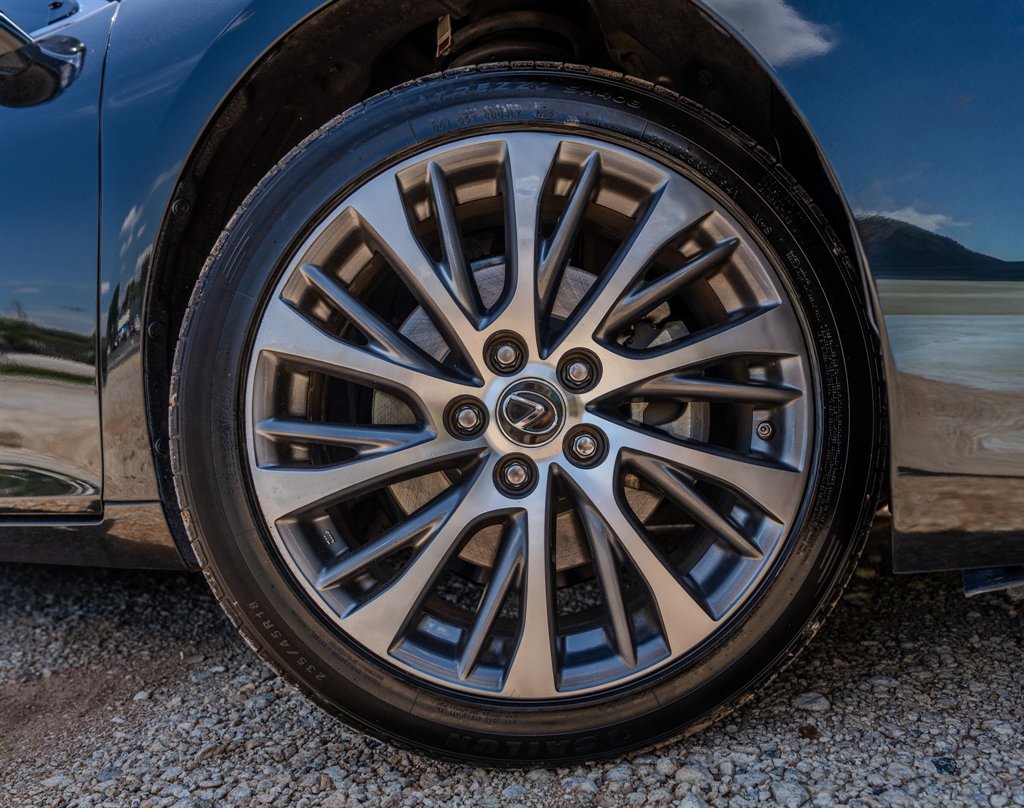 2019 Lexus ES - $22,825