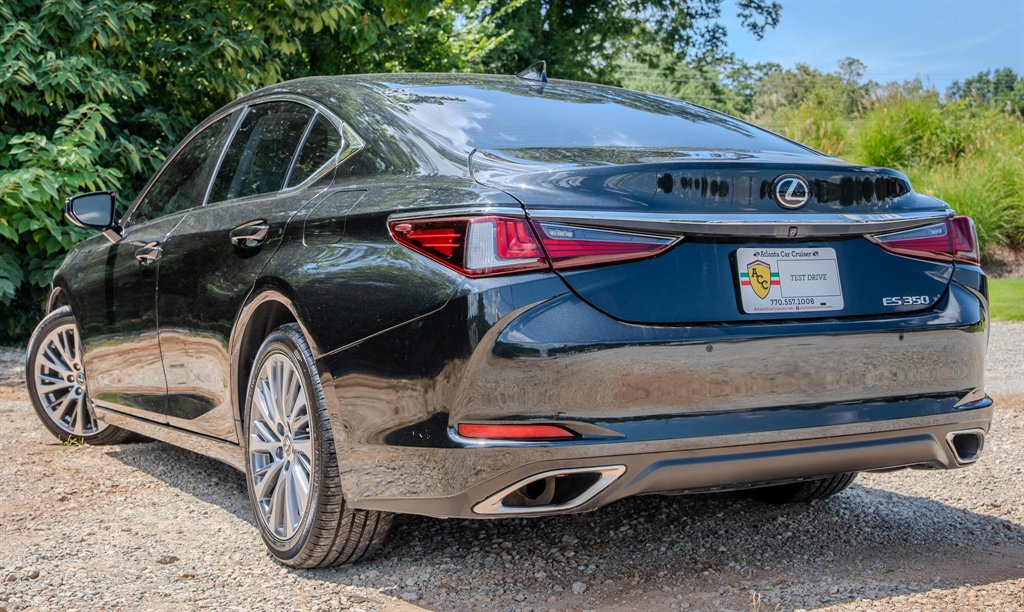 2019 Lexus ES - $22,825
