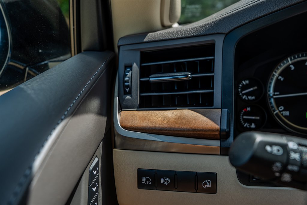2020 Lexus LX - $85,083