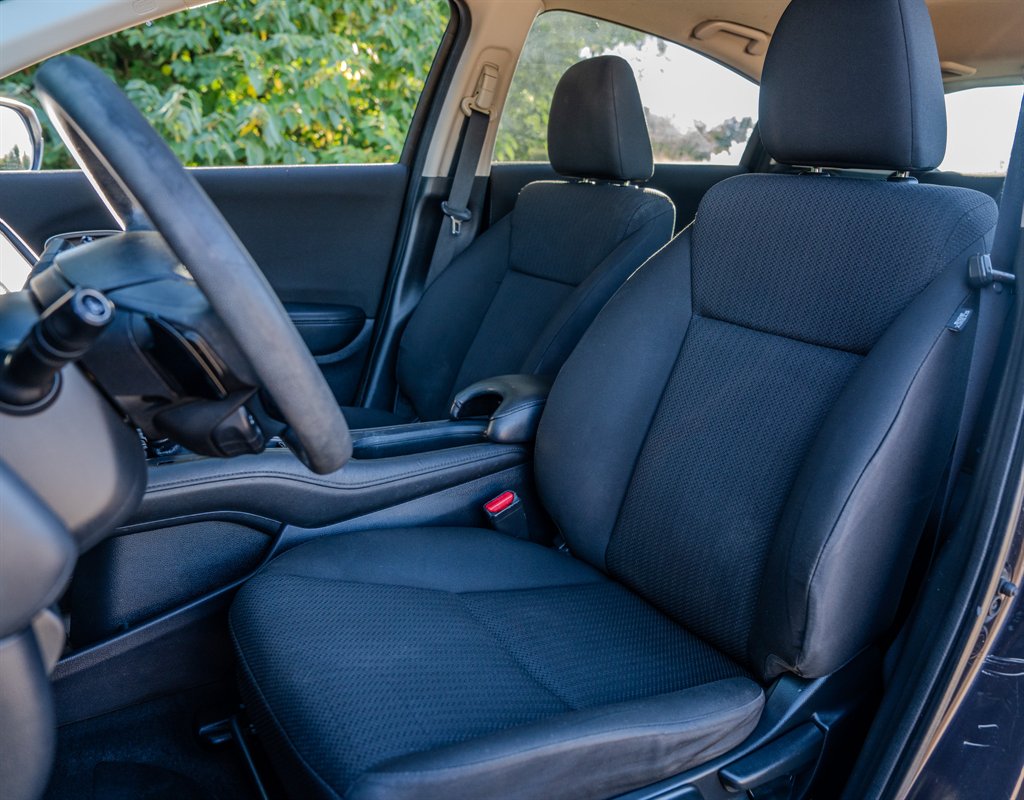 2017 Honda HR-V - $8,950