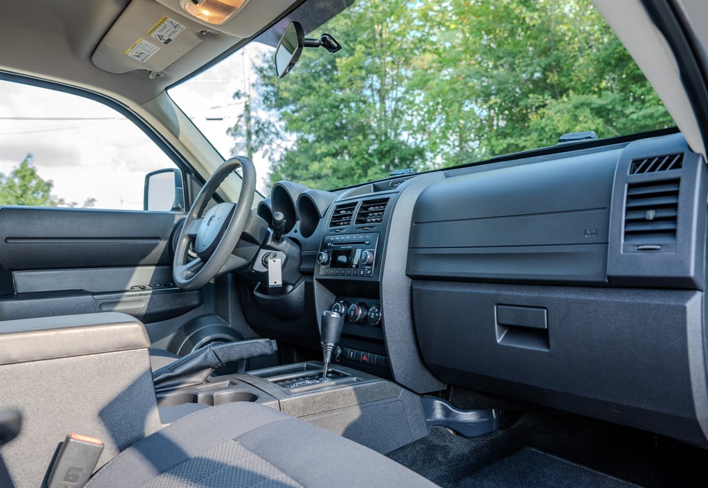 2011 Dodge Nitro - $7,950