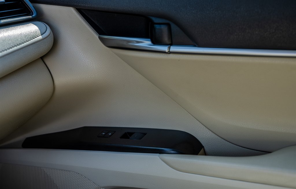 2021 Toyota Camry - $18,750