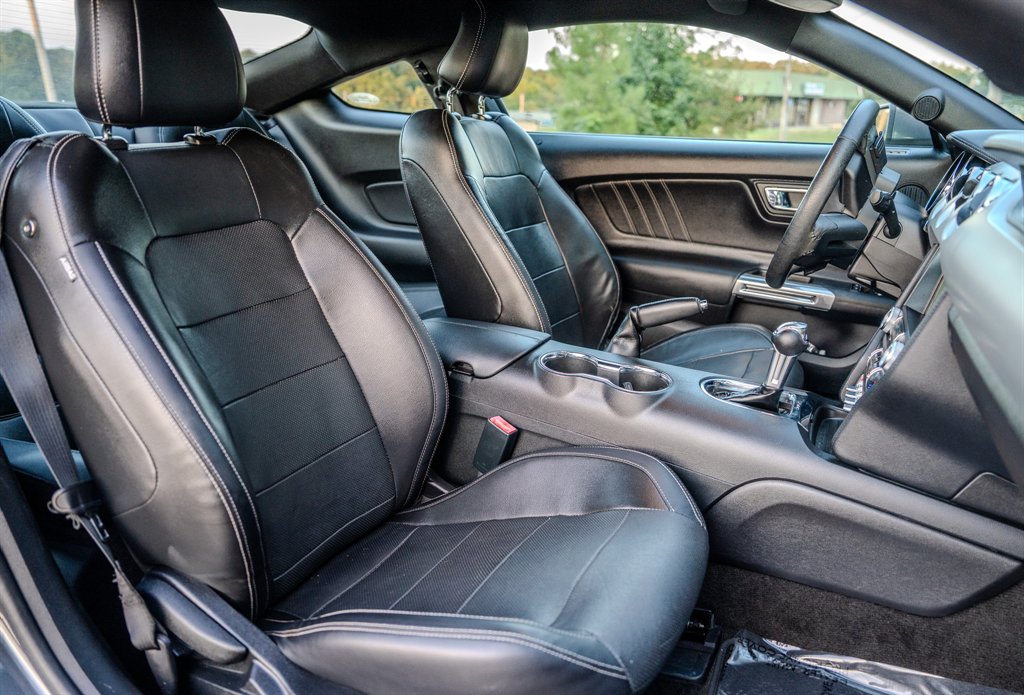 2017 Ford Mustang - $14,950