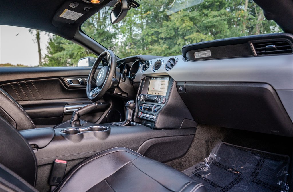 2017 Ford Mustang - $14,950