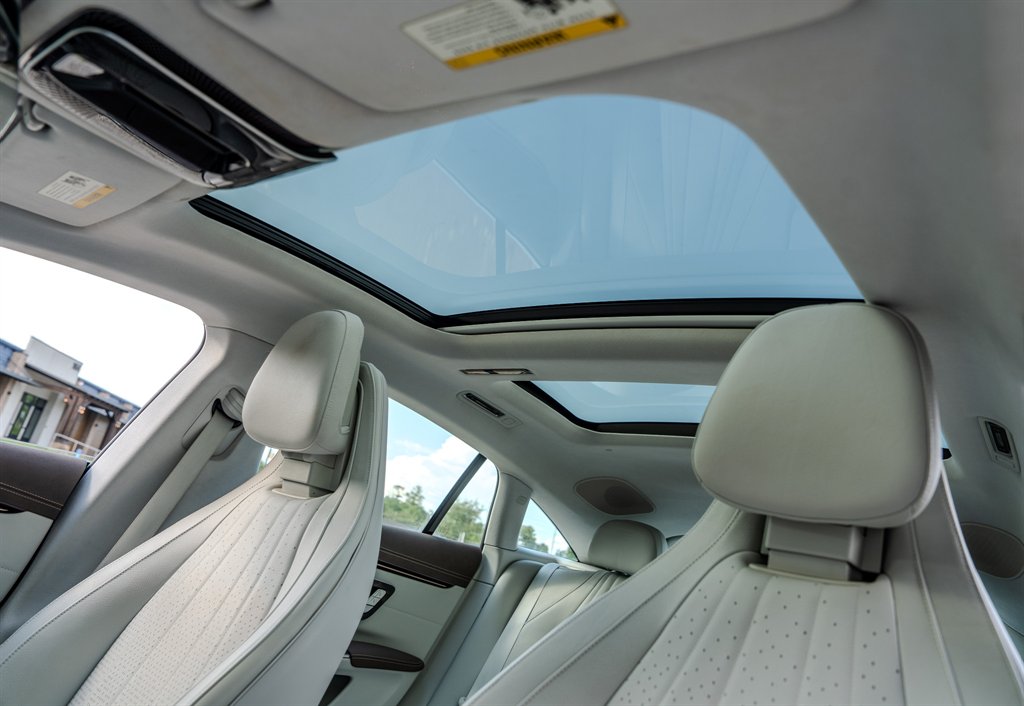 2023 Mercedes-Benz Eqs-class Sedan - $51,768