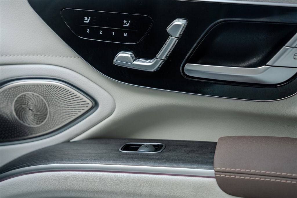 2023 Mercedes-Benz Eqs-class Sedan - $51,768