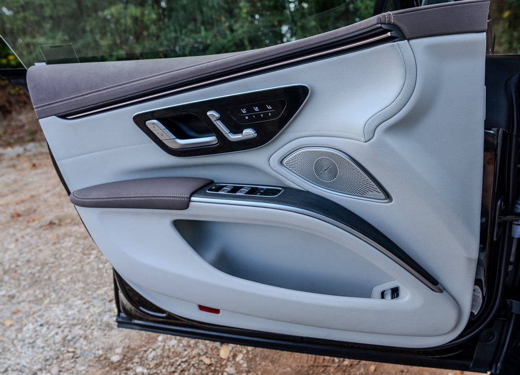 2023 Mercedes-Benz Eqs-class Sedan - $51,768