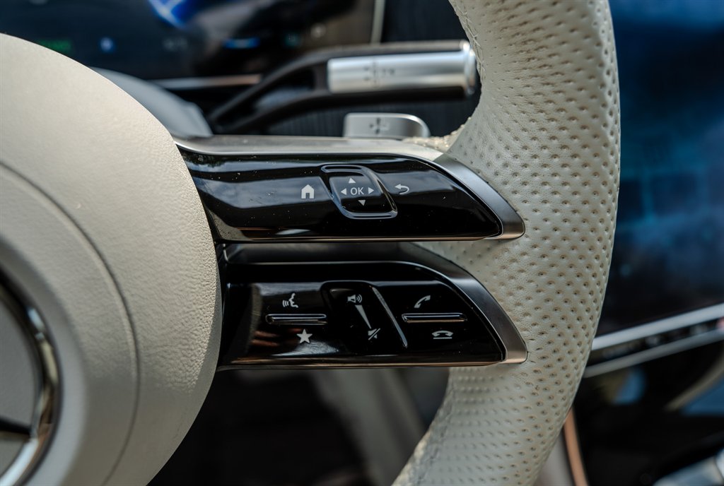 2023 Mercedes-Benz Eqs-class Sedan - $51,768