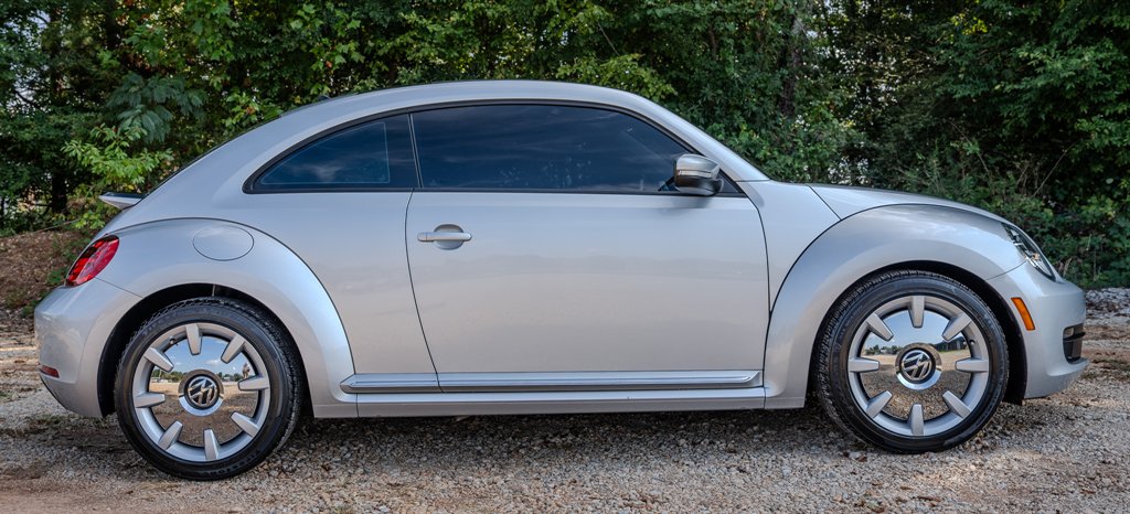 2016 Volkswagen Beetle - $20,495