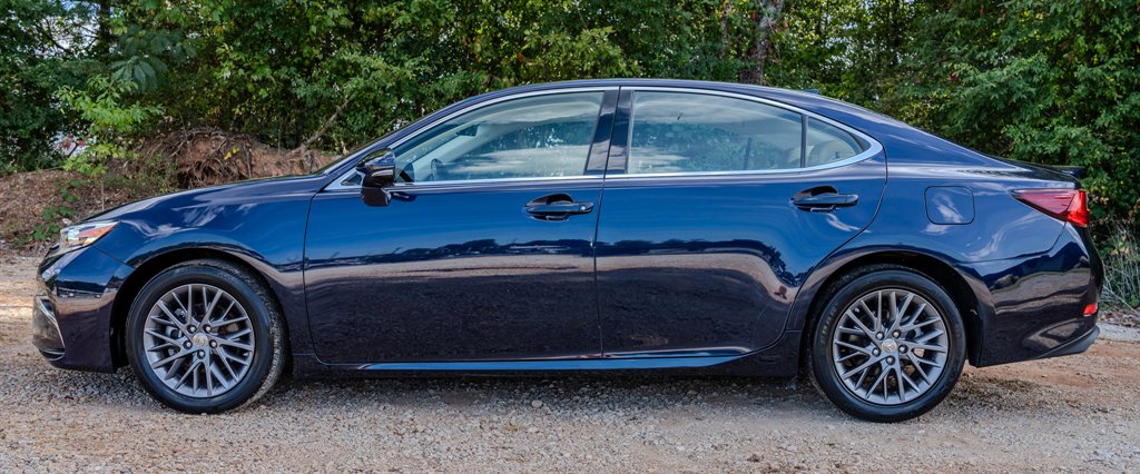 2018 Lexus ES - $16,950