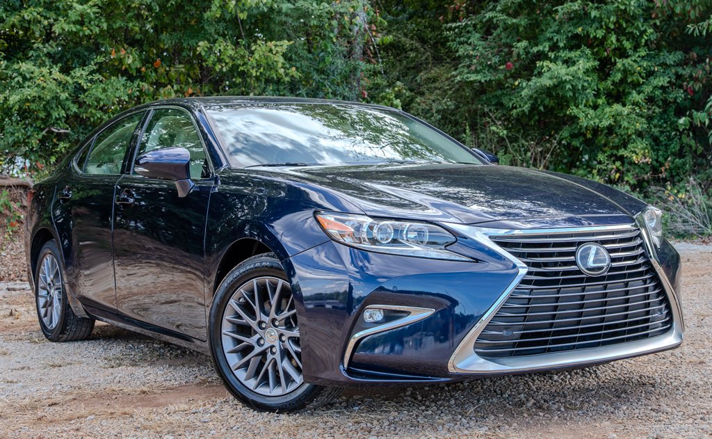 2018 Lexus ES - $16,950