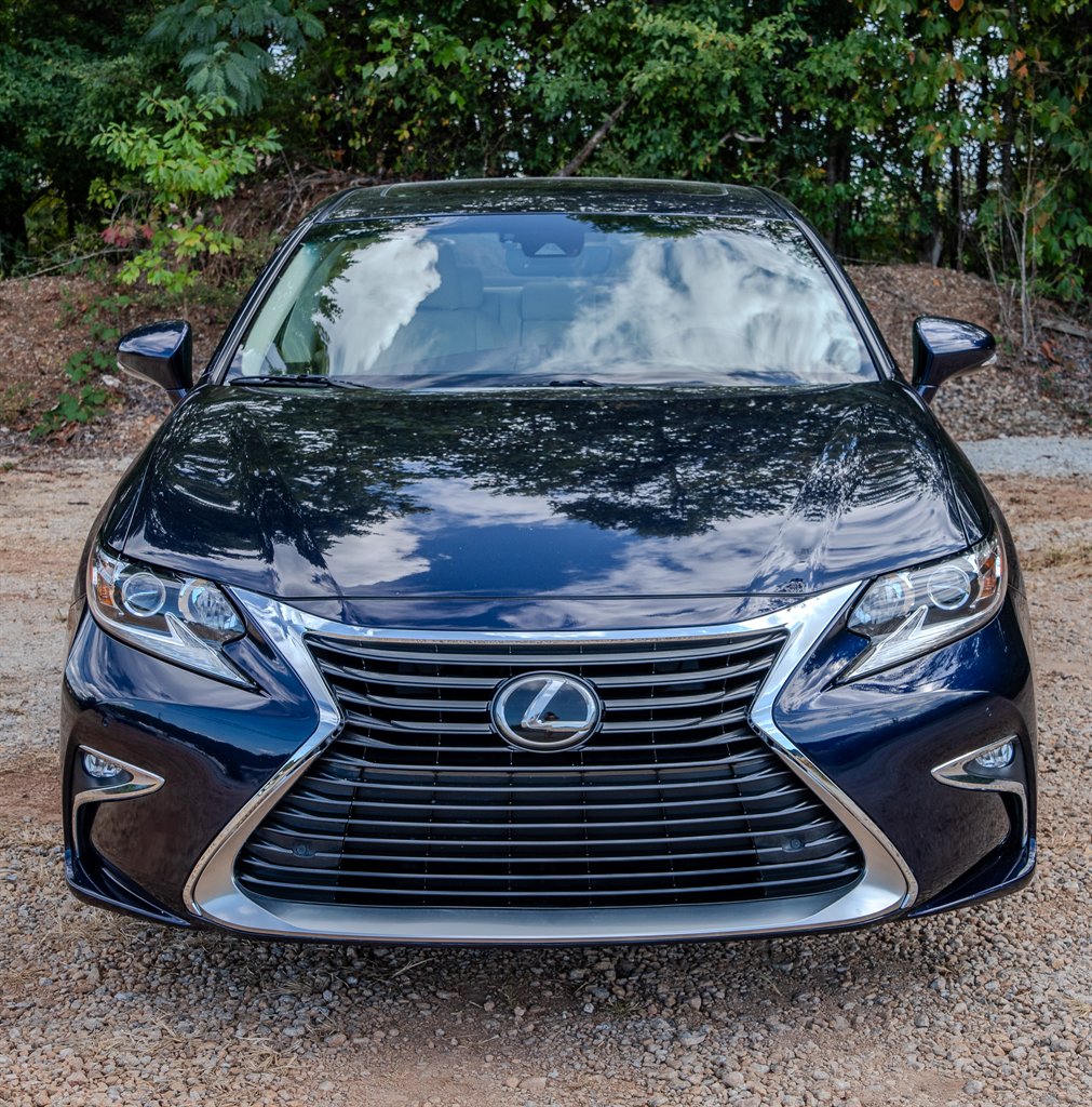 2018 Lexus ES - $16,950