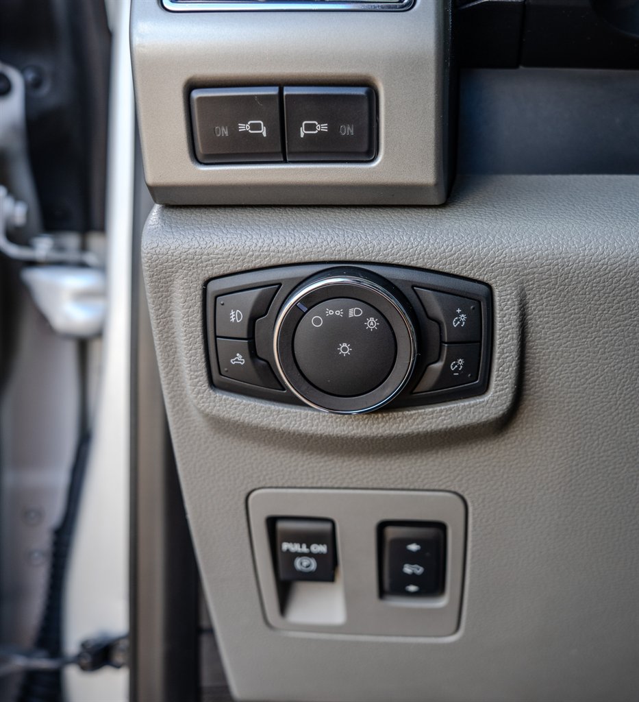 2018 Ford F-150 - $18,950