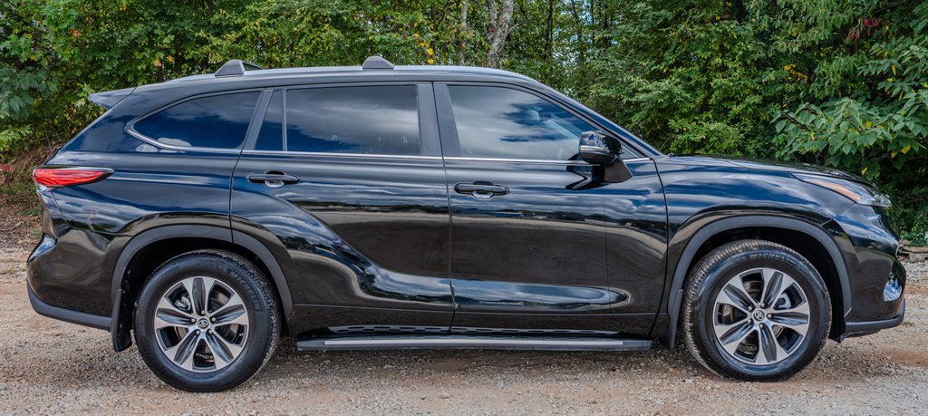 2023 Toyota Highlander - $30,875