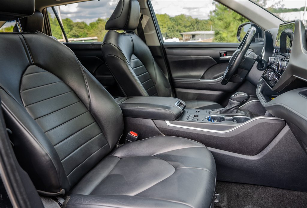 2023 Toyota Highlander - $30,875