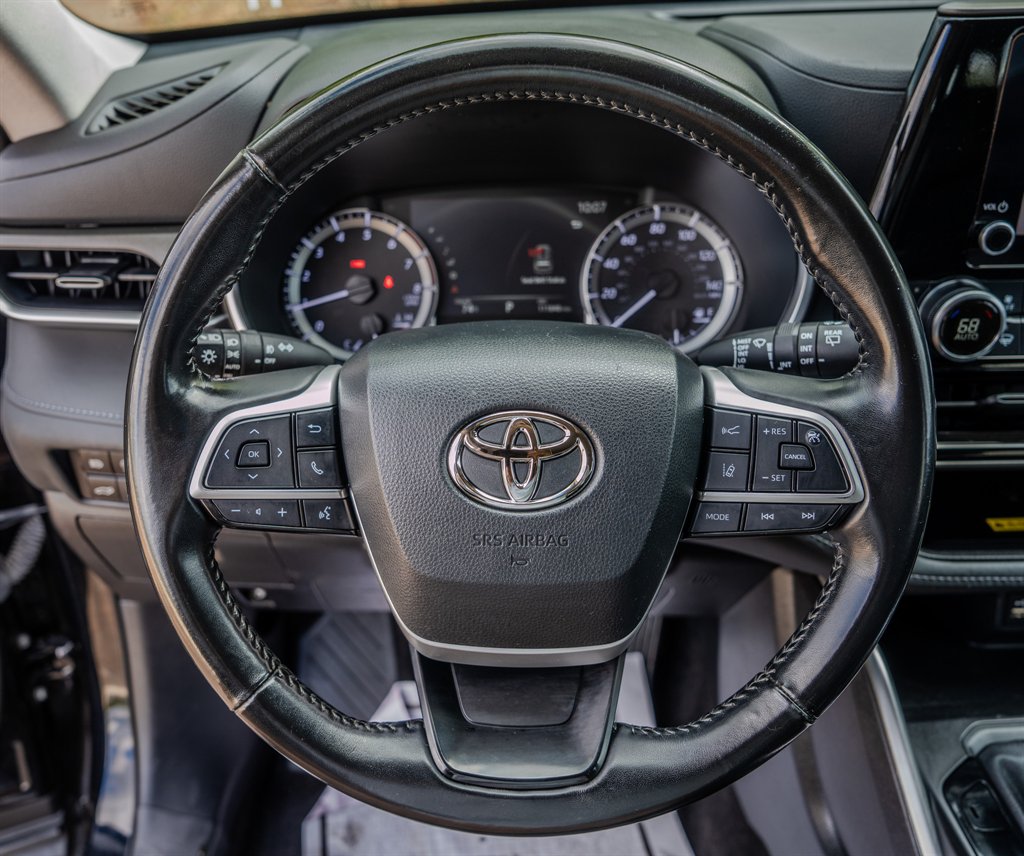 2023 Toyota Highlander - $30,875