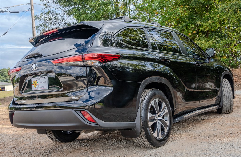 2023 Toyota Highlander - $30,875