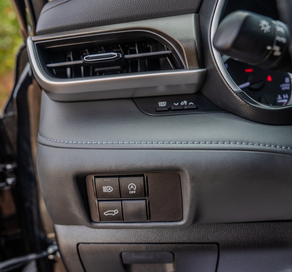 2023 Toyota Highlander - $30,875