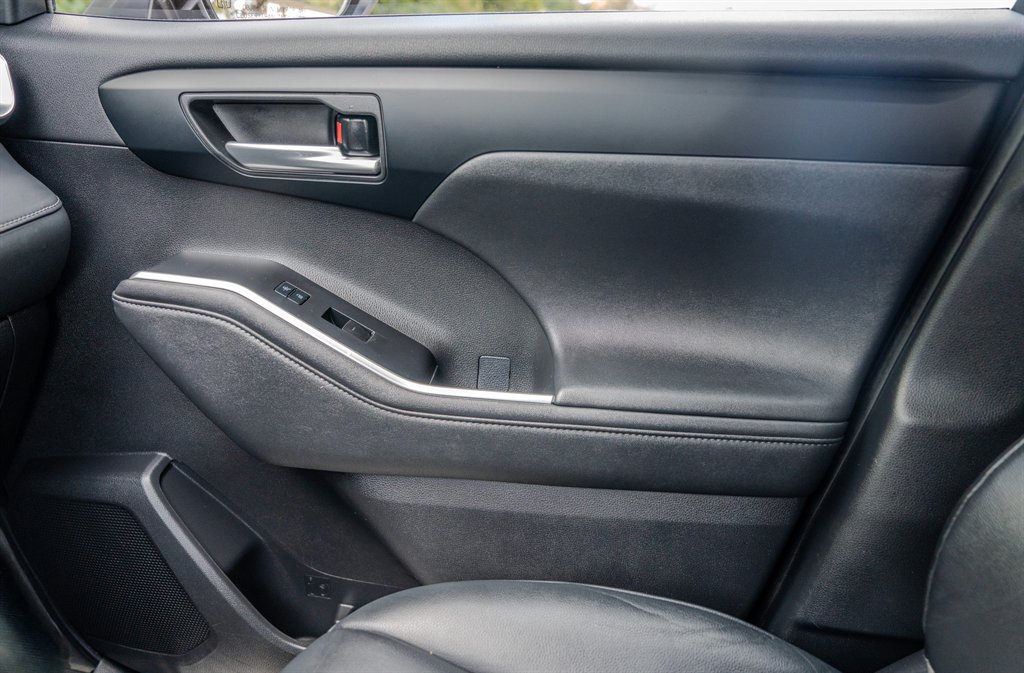 2023 Toyota Highlander - $30,875