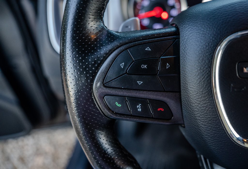 2020 Dodge Charger - $32,999