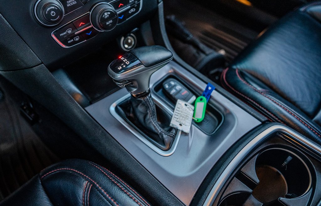 2020 Dodge Charger - $32,999