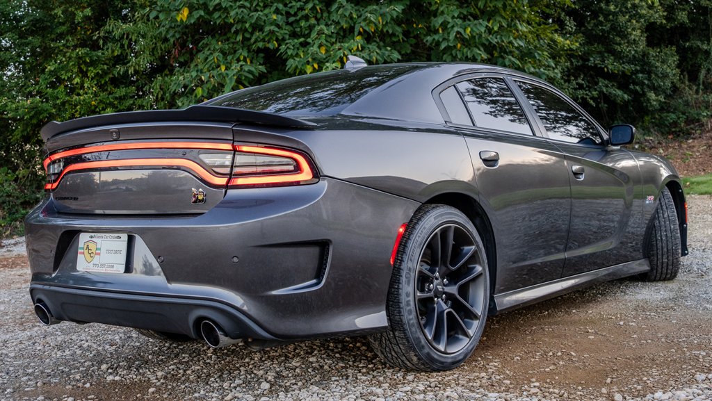 2020 Dodge Charger - $32,999