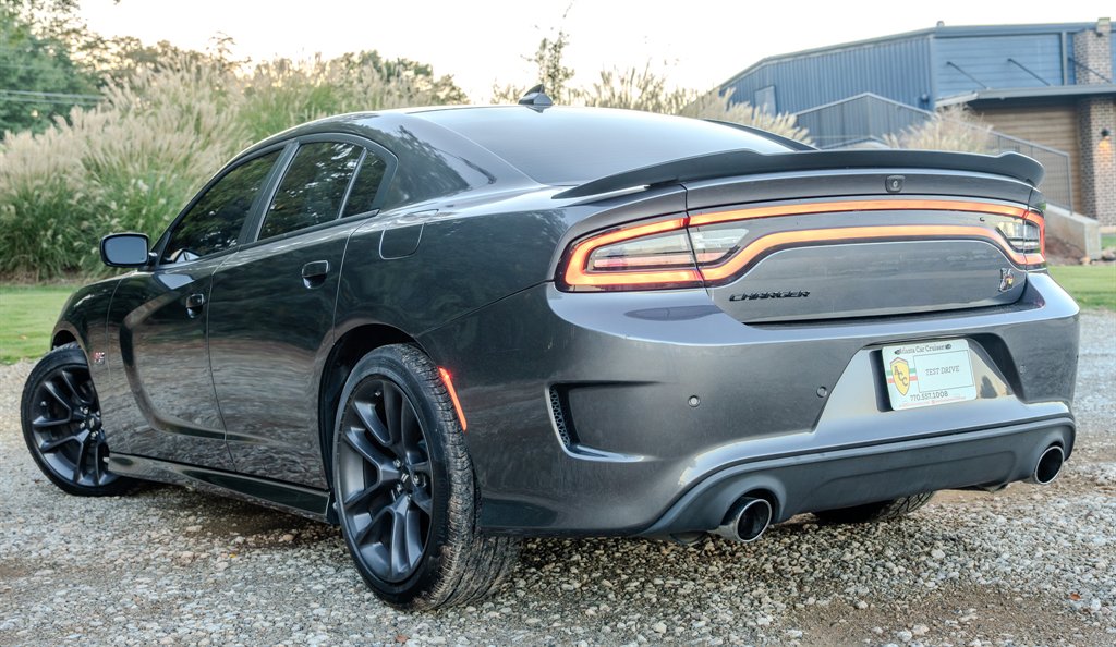 2020 Dodge Charger - $32,999
