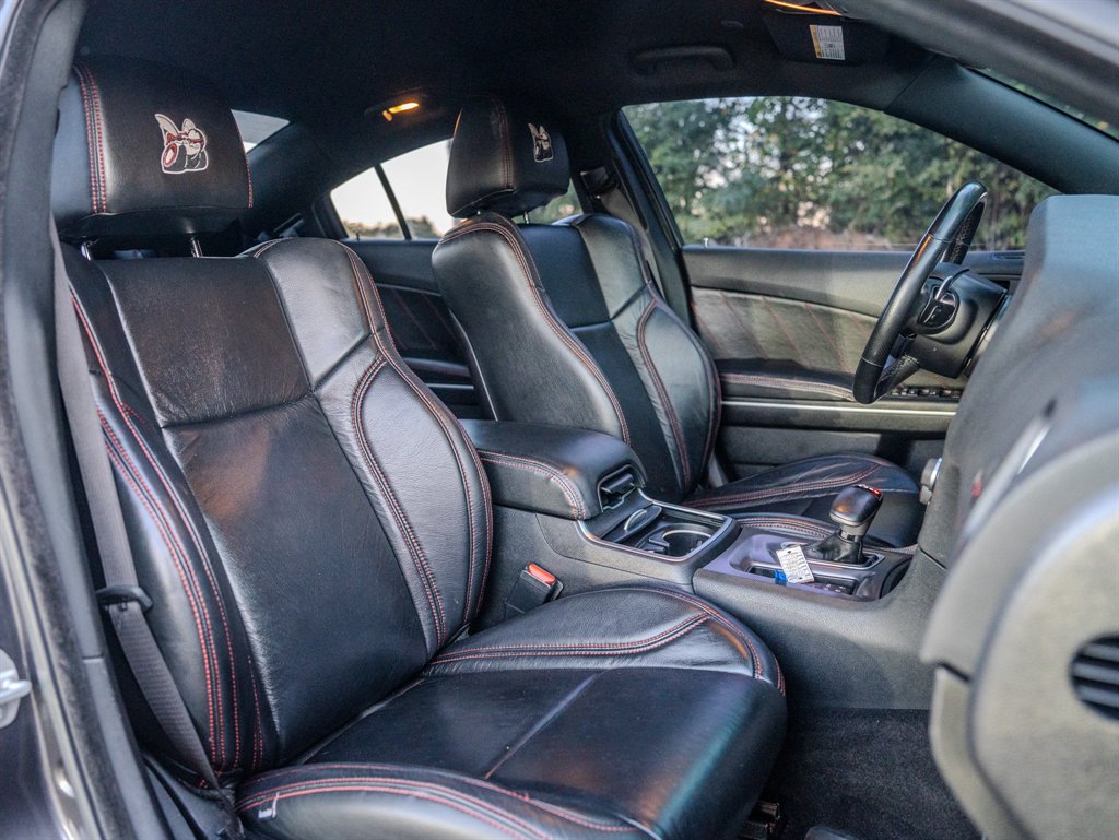 2020 Dodge Charger - $32,999