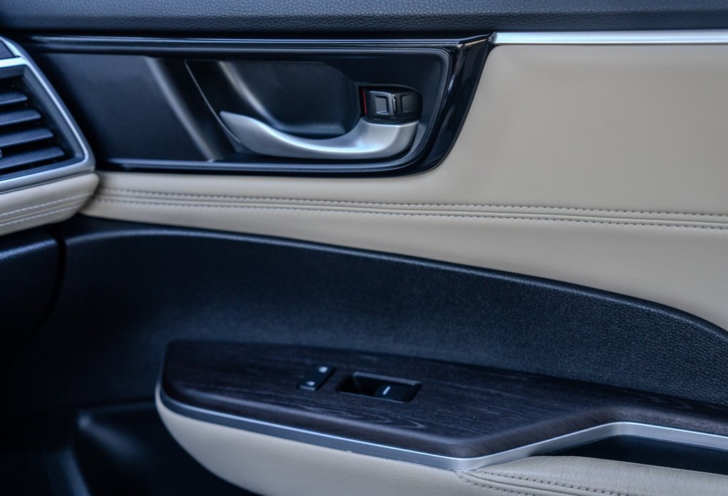 2018 Honda Clarity - $16,945